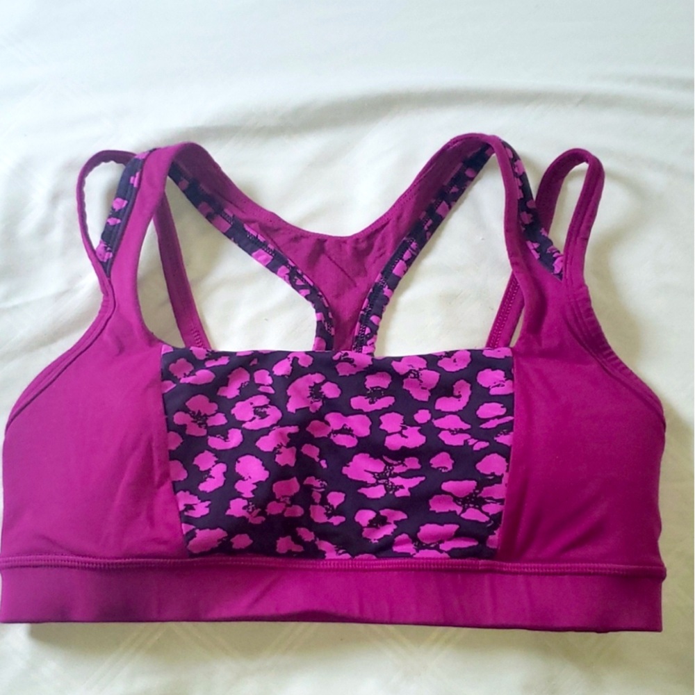 Lululemon bra 8